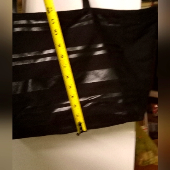 Victoria's Secret Bucket Tote Black Fabric,Rose Gold Hardware,Travel ,CarryOn - Picture 5 of 7